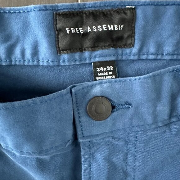 Free Assembly Light Blue Men's 34W x 32L Chino Pants - Picture 2 of 13